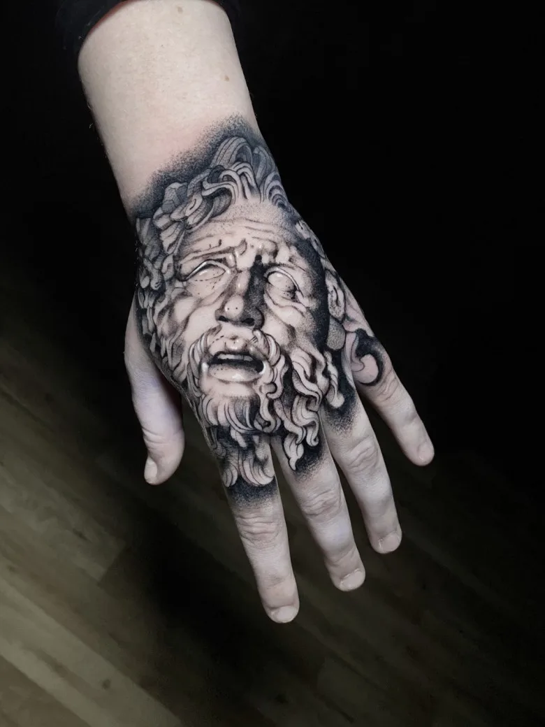 Tattoo artist Elena Lamberti (@elelamb_tattoo)