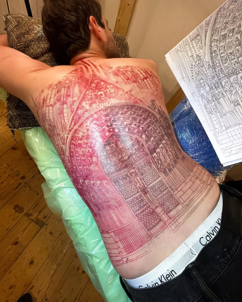 Tatuaje templo diurno