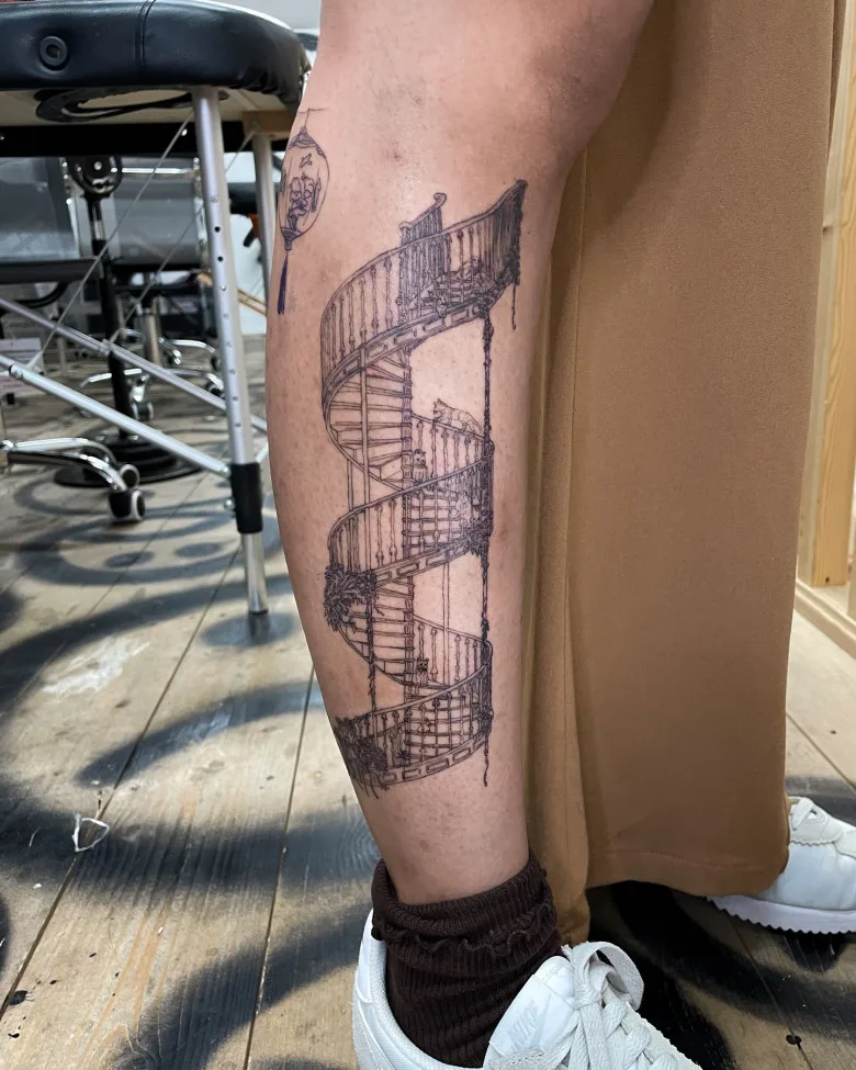 Tatuaje escalera