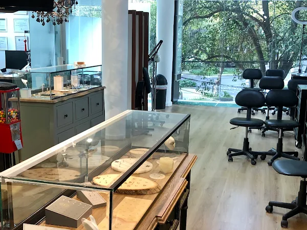 GALLERY TATTOO & PIERCING 1999