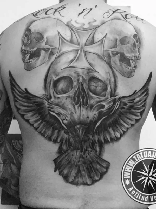 male black and grey black and grey tatuaje en full back #24013 | Tatuador Camilo Prat