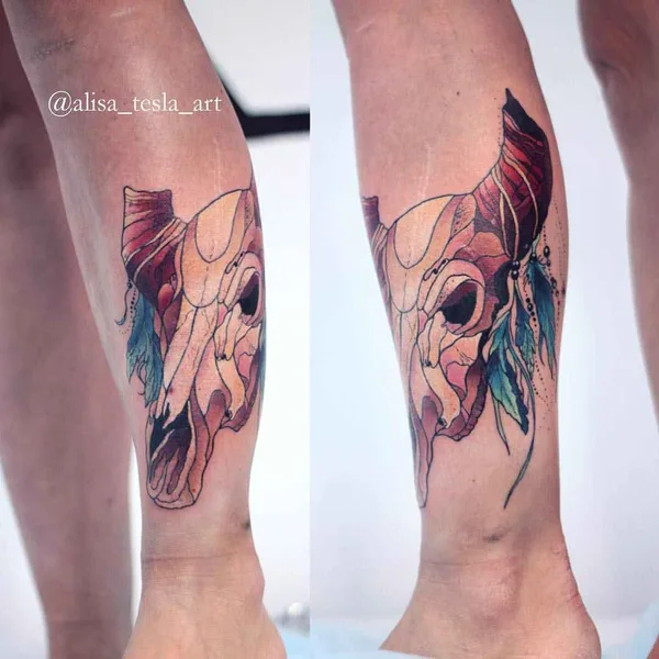 Graphic tattoo by Alisa Tesla in Saint Petersburg