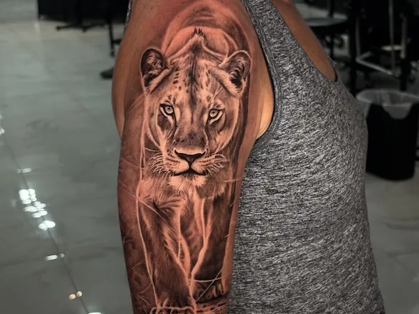 Hon Tattoo Studio - Toronto