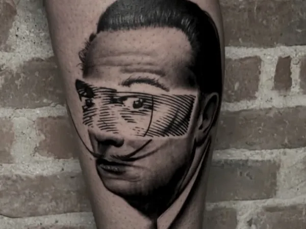 Huit Tattoo & Piercing Studio