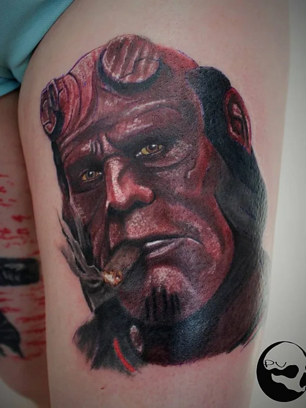 color realism tatuaje en thigh #26797 | Tatuador Виктор Павлюченко
