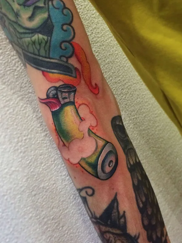 color old school tatouage sur forearm #22211 | Artiste tatoueur Зеленов Сергей Михайлович
