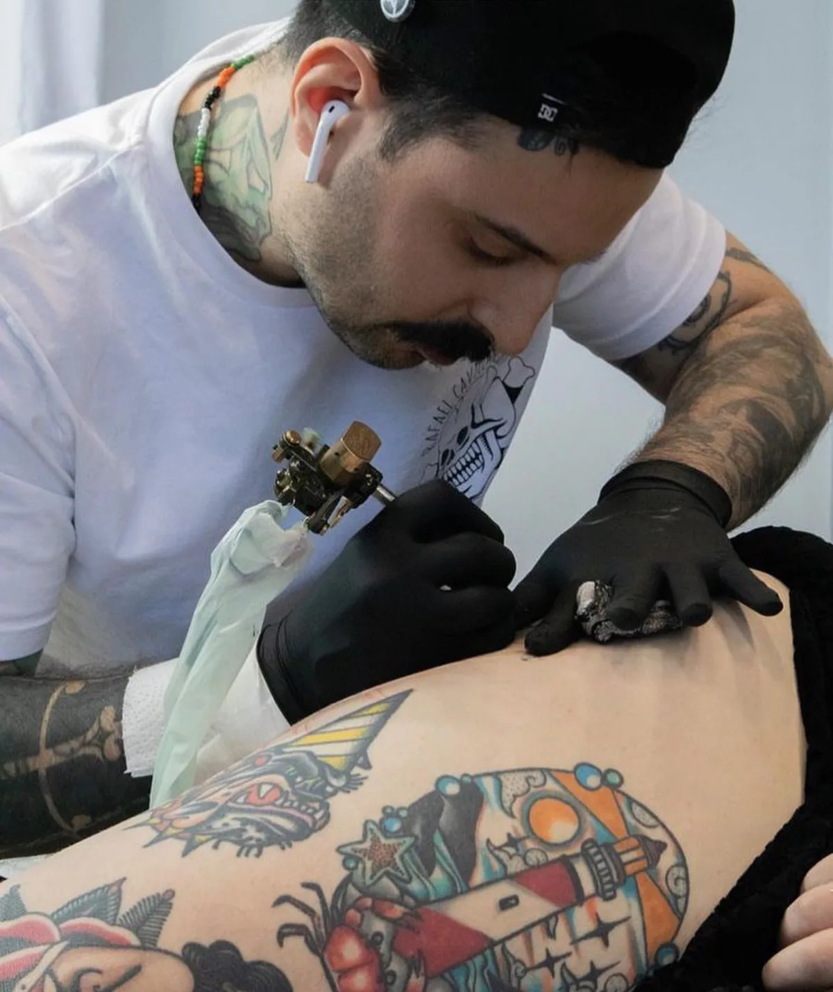 Tattoo artist Rafael Cavicchioli
