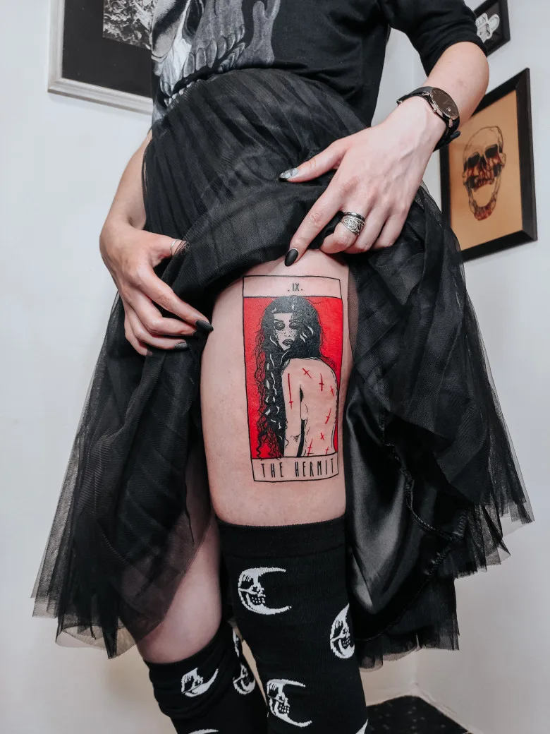 тату мастер Marie Thirteen