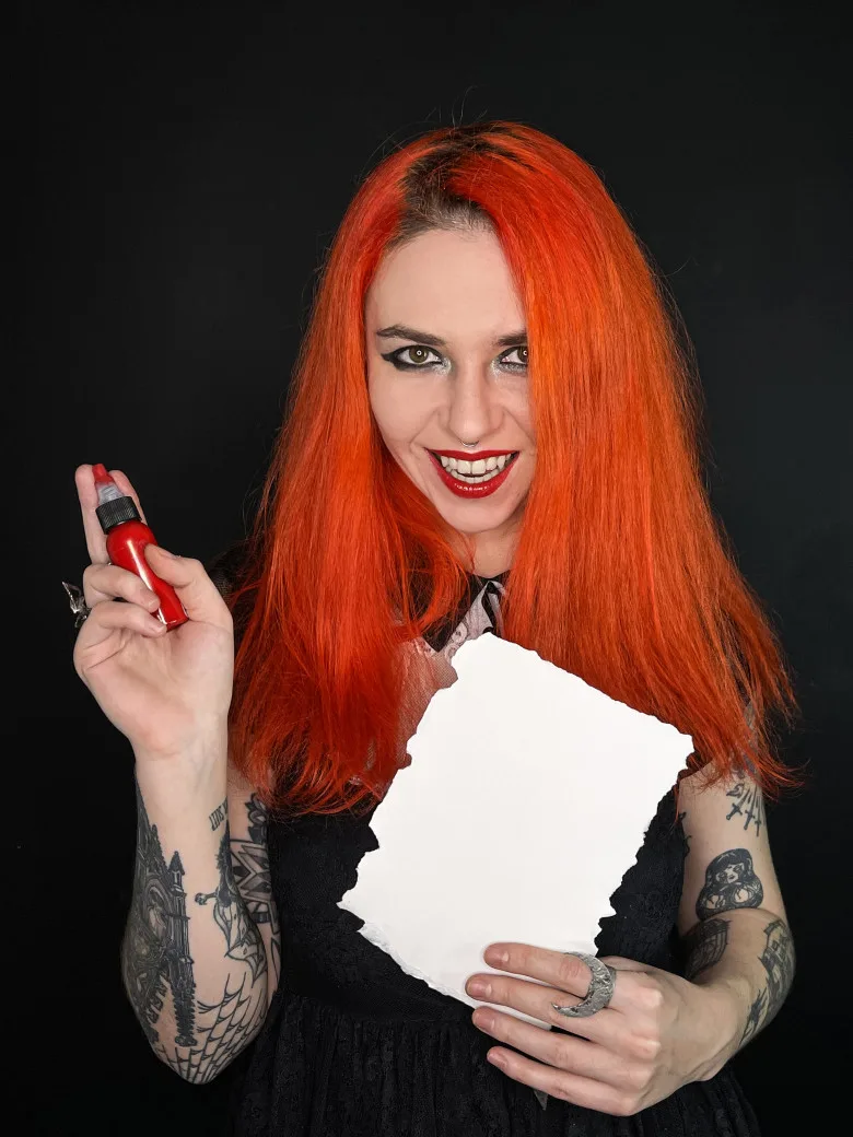 тату мастер Marie Thirteen