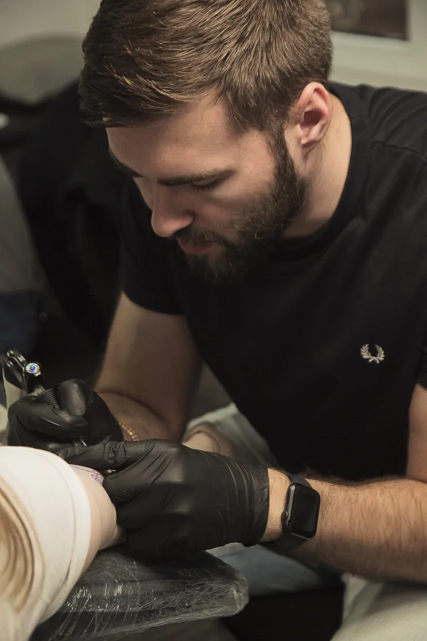 tattoo srtist Maxim Pishunov