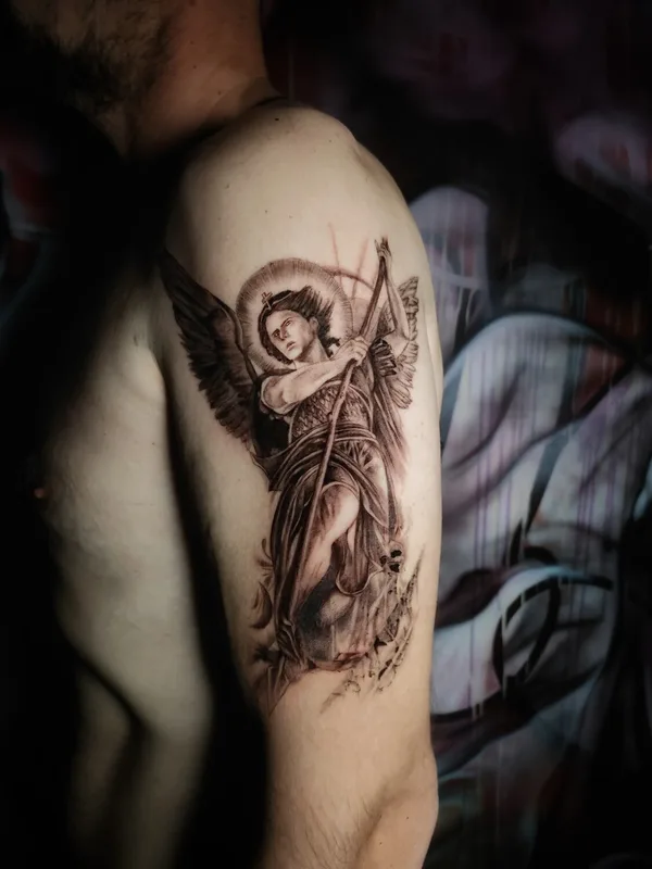 male black and grey realism татуировка на upper arm #91999 | Тату мастер Lidia Shiryaeva