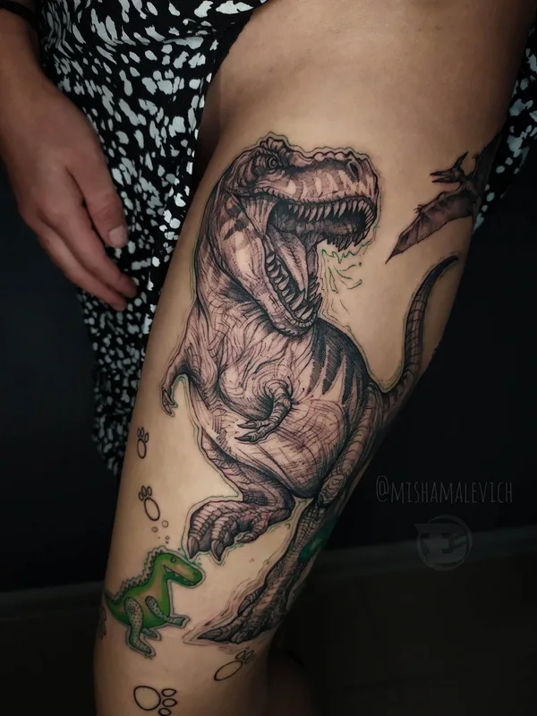 female black graphic tatouage sur thigh #91336 | Artiste tatoueur Tattooed