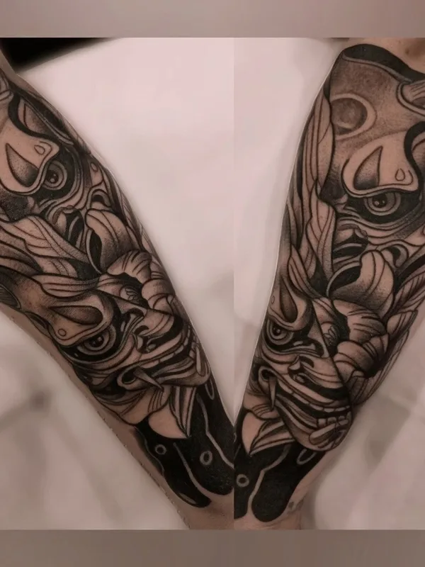 black and grey japanese Tatuaggio su forearm #91209 | Tatuatore Роберт Гильман
