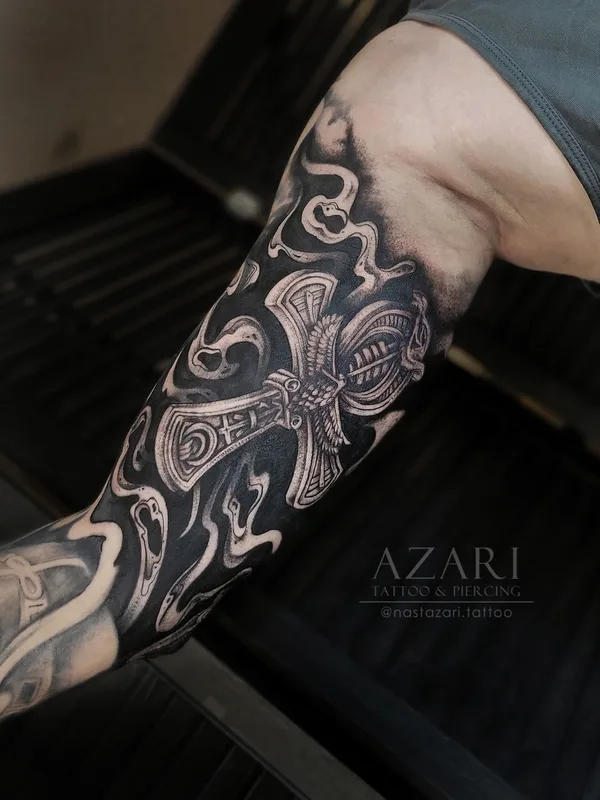 male black graphic tattoo auf sleeve #91271 | Tätowierer Анастасия Азари