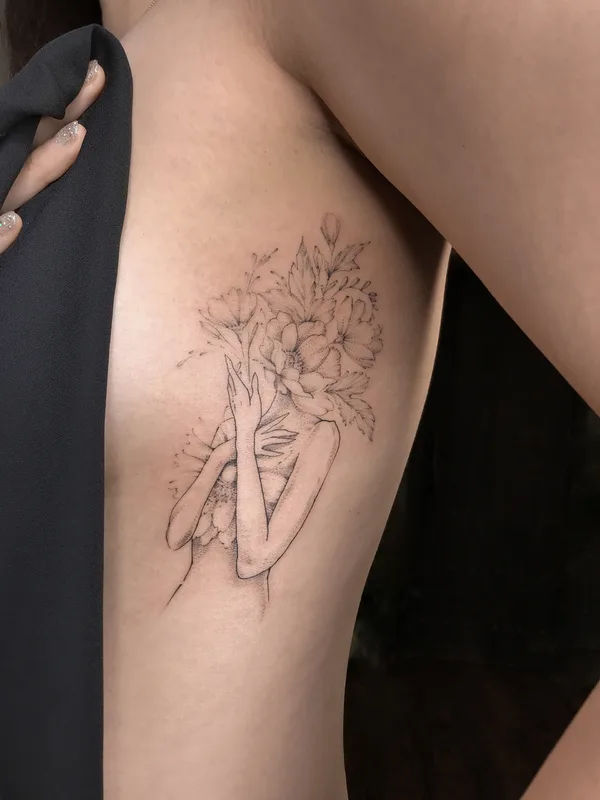 female black fineline 타투 부위 ribcage #91373 | 타투이스트 Irina Bullet