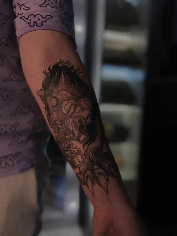 female blackandgrey graphic татуировка на forearm #91384 | Тату мастер Дмитрий Минаев