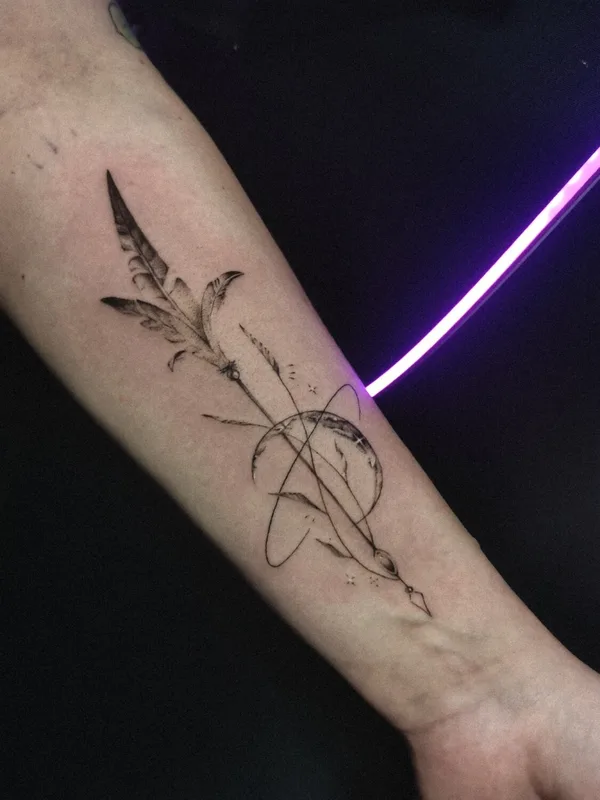 black graphic татуировка на forearm #91709 | Тату мастер Валерия Сухорукова