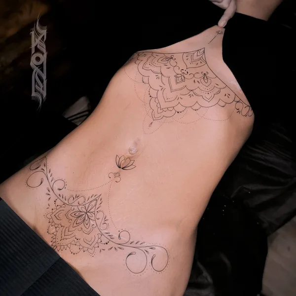 Feminine tattoo by Евгений Коваль in Moscow