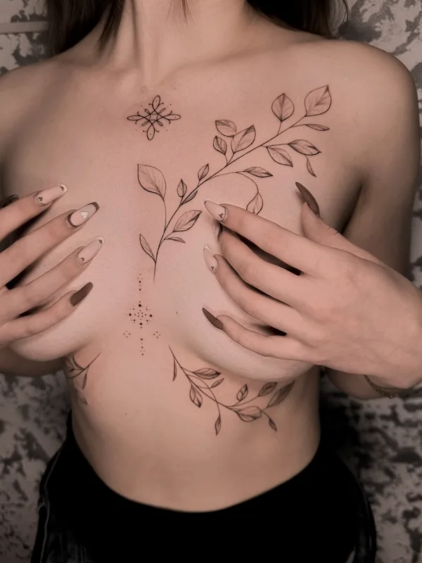 female black fineline 타투 부위 chest #92258 | 타투이스트 Евгений Коваль