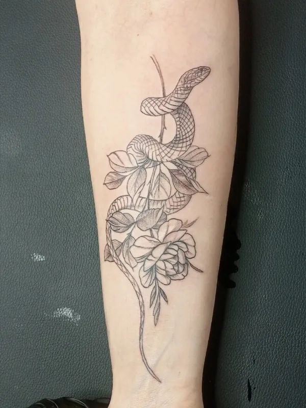 black fineline татуировка на forearm #92303 | Тату мастер Сергей Медведчиков