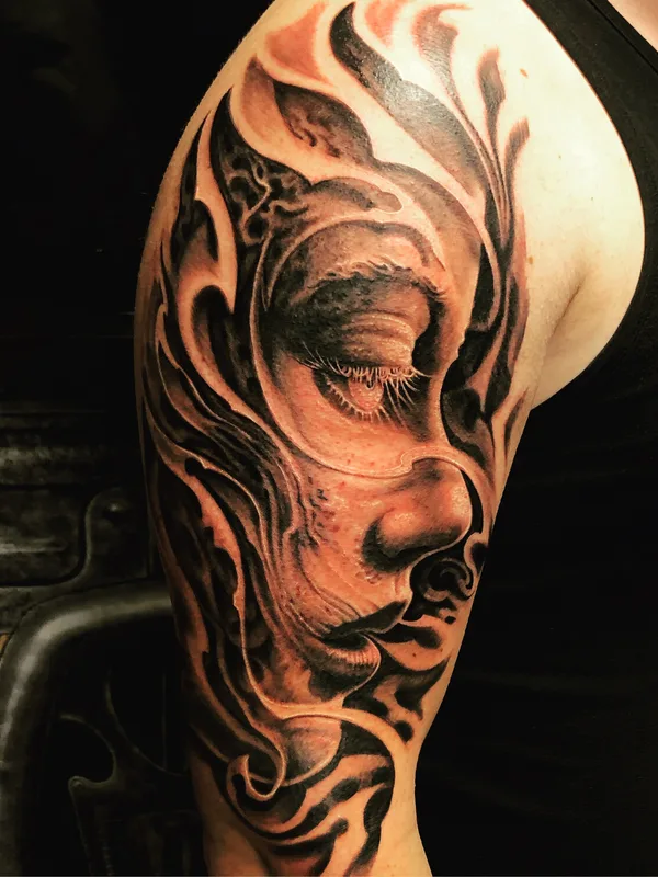 Tatuagem #105358 | Tatuador Floyd Varesi