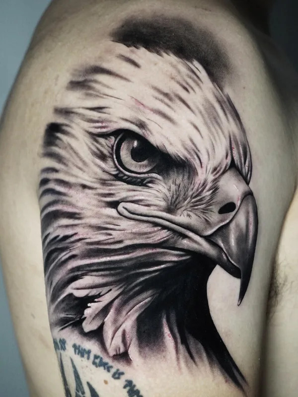 male blackandgrey realism татуировка на shoulder #96949 | Тату мастер Daniel Escalante