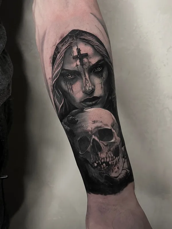 black and grey realism 纹身 在 forearm #92776 | 纹身师 Евгений Толмачев