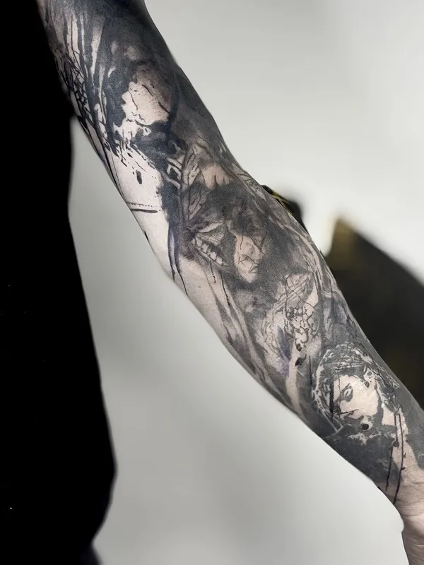black and grey blackwork 纹身 在 full sleeve #93158 | 纹身师 Анастасия Меррис