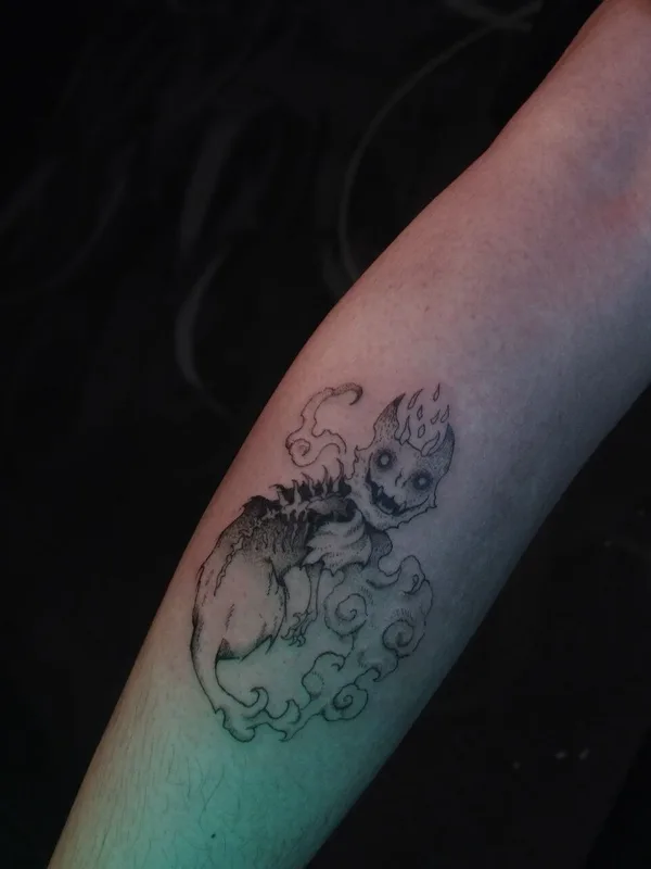 black and grey blackwork Tatuaggio su forearm #93157 | Tatuatore SVEPPNIR