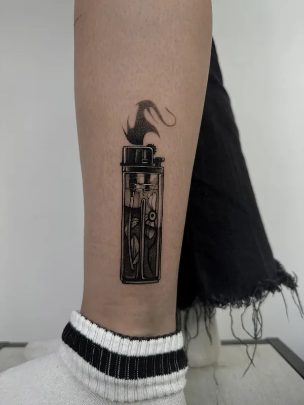 black and grey blackwork татуировка на calf #93230 | Тату мастер Eesome_tattoo
