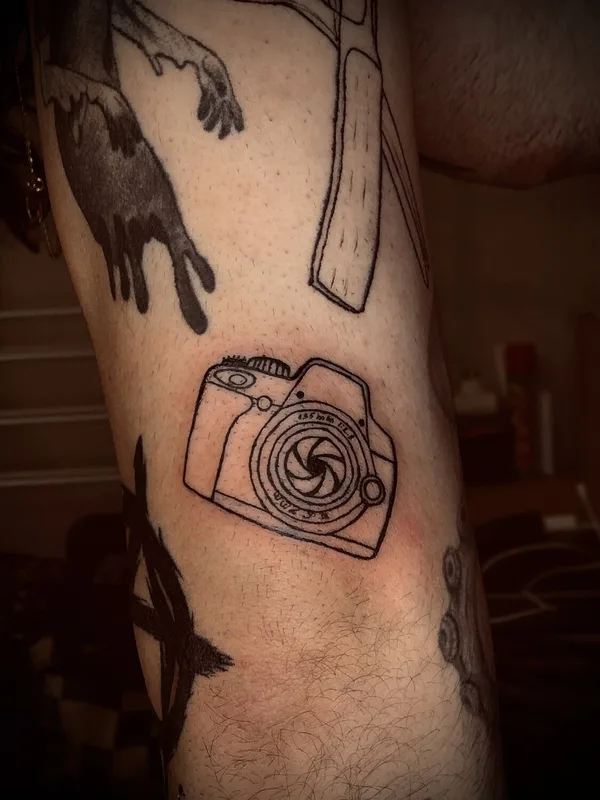 male black linework татуировка на biceps #93402 | Тату мастер Светлана Алексина 