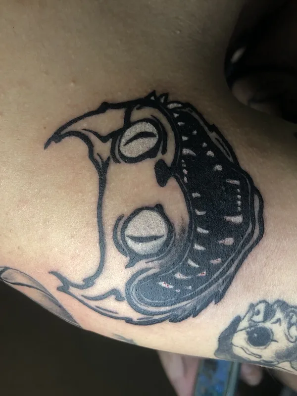 male blackandgrey blackwork татуировка на shoulder #97281 | Тату мастер Светлана Алексина 