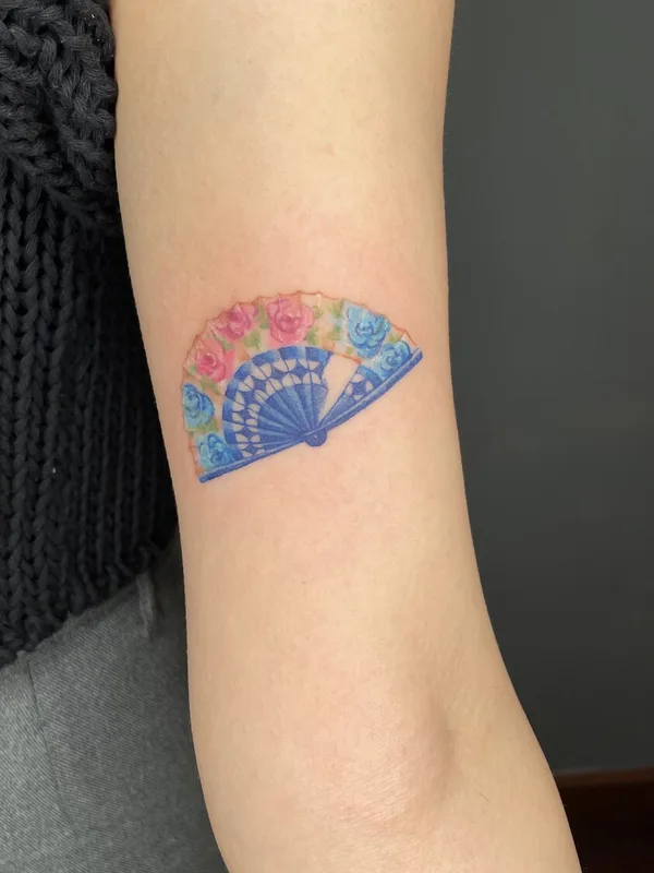 female color illustrative татуировка на forearm #100879 | Тату мастер Nagehan Fenman