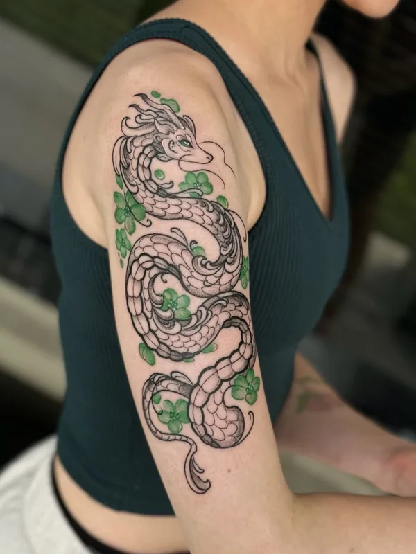 female color authorsstyle 纹身 在 biceps #95053 | 纹身师 Tonya | inkedwolfie