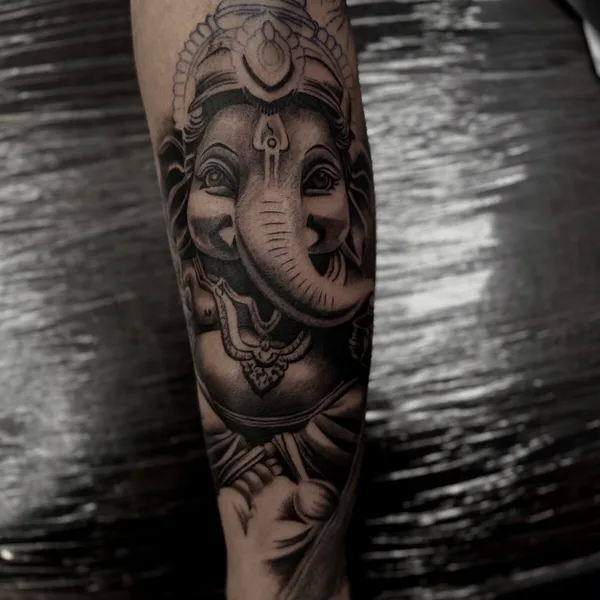 Graphic tattoo by Olesya Wargo in Сочи