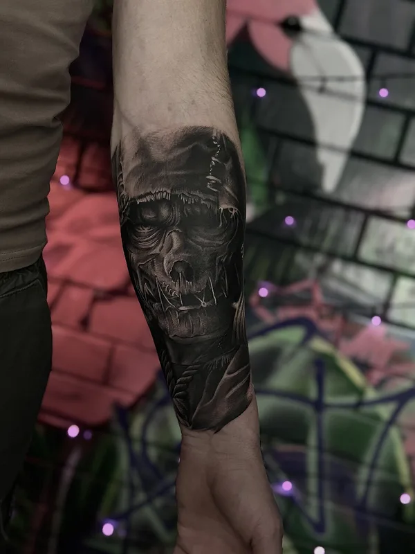 black and grey realism tatuaje en forearm #95323 | Tatuador Olesya Wargo