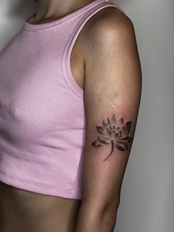 female black blackwork татуировка на forearm #95898 | Тату мастер Светлана Лобанова 