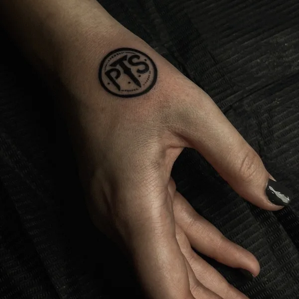 Graphic tattoo by Daria Duck in Tbilisi