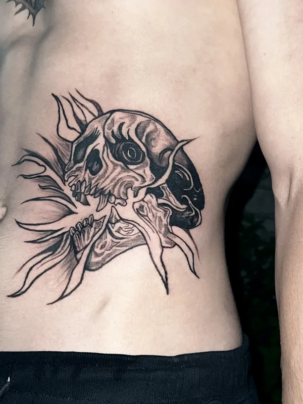 black and grey blackwork татуировка на ribcage #96882 | Тату мастер Серёжа bochagger