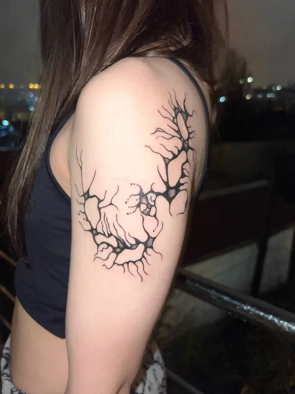 female black linework татуировка на upper arm #96883 | Тату мастер Серёжа bochagger