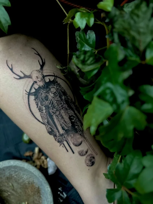 black blackwork татуировка на calf #97302 | Тату мастер Надежда Анатольевна Мазалова