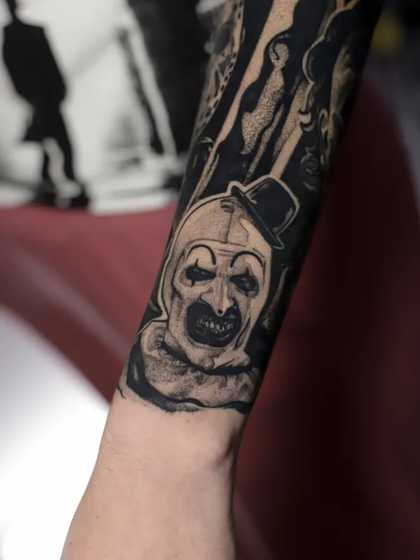Abstract tattoo by Valentin Markgraf in Poznań