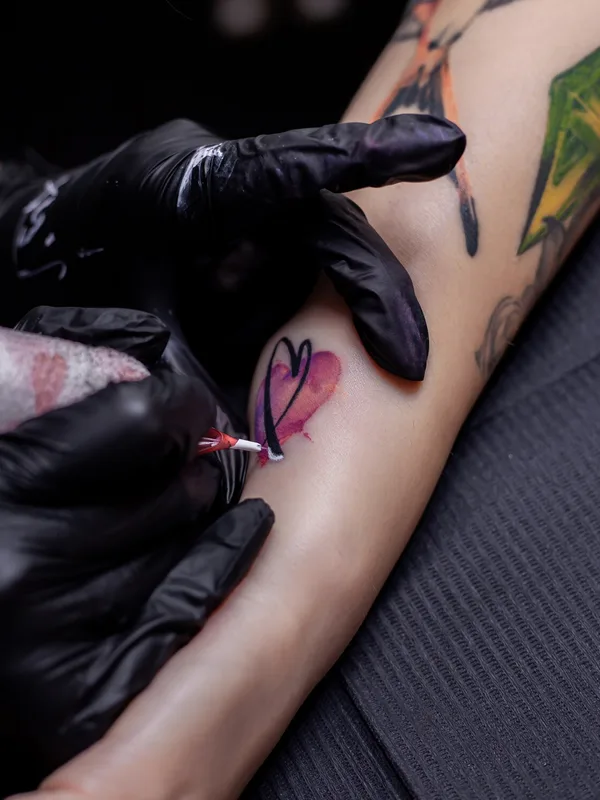 female color watercolor Tatuagem em forearm #97741 | Tatuador Alena