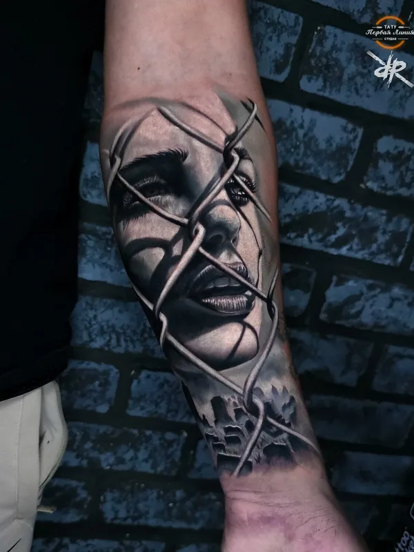 black and grey realism tatouage sur forearm #97719 | Artiste tatoueur Роман Ramzes