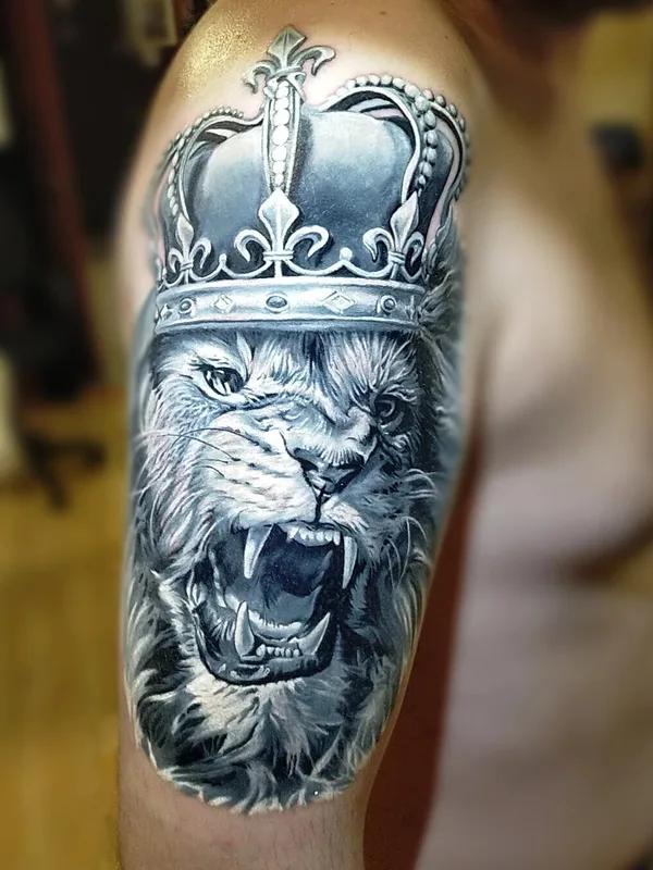 male blackandgrey realism татуировка на shoulder #97863 | Тату мастер Роман Крылов