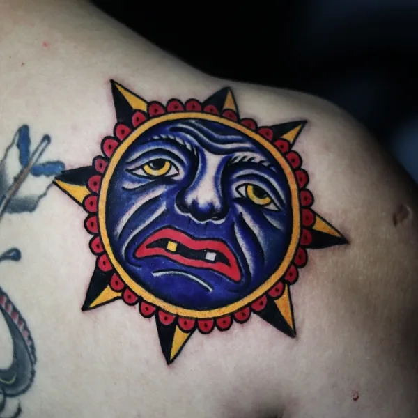 Old School tattoo by Omar Alvarez in Medellín
