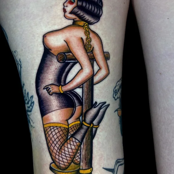 Old School tattoo by Omar Alvarez in Medellín