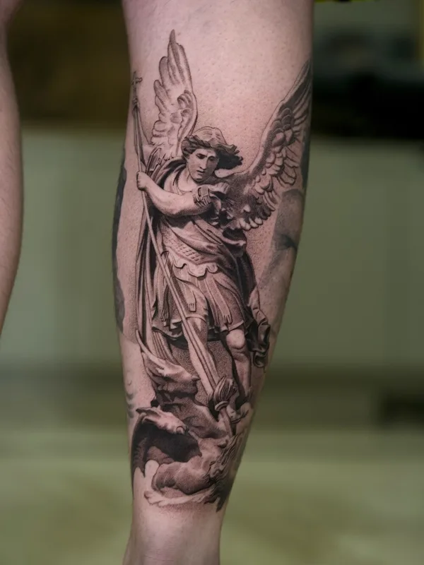 black and grey realism татуировка на calf #98015 | Тату мастер Valerii Kanay