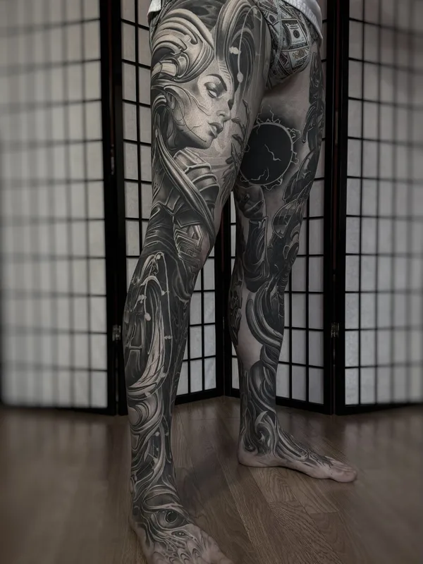 male black and grey realism татуировка на leg #98074 | Тату мастер Vas