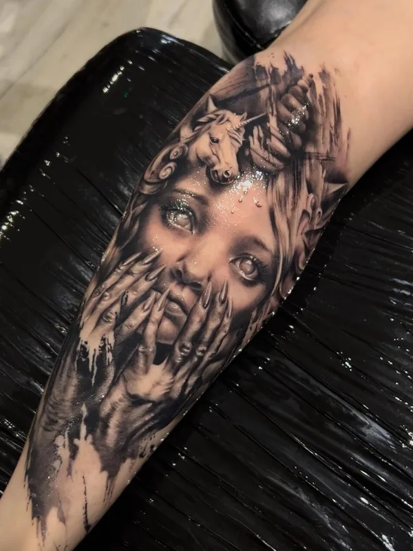 female blackandgrey realism 타투 부위 calf #98614 | 타투이스트 Silvia Kereki